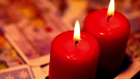Video Stock Red Candles Surrounded By Tarot Cards Live Wallpaper Free - Free Live Wallpaper