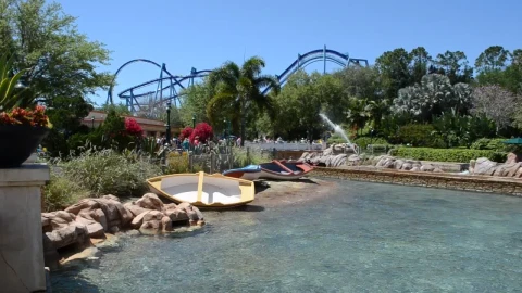 Free Stock Video Rides Splashing Down At A Park Live Wallpaper - Free Live Wallpaper