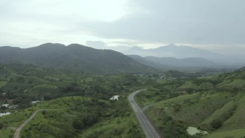 Free Stock Video Road Surrounded By Mountains Live Wallpaper - Free Live Wallpaper