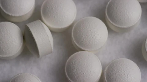 Free Stock Video Rotating Shot Of White Pills Live Wallpaper - Free Live Wallpaper
