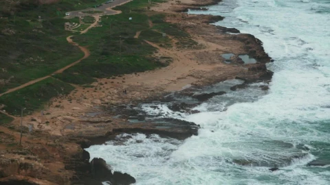 Free Stock Video Rough Waters Along The Coast Live Wallpaper - Free Live Wallpaper
