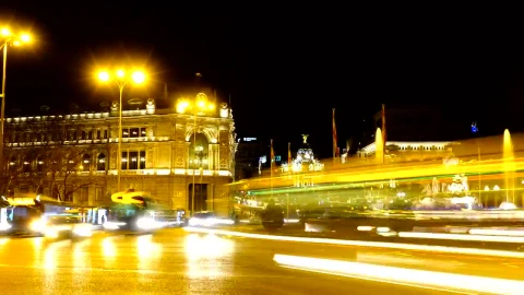 Free Stock Video Roundabout Fountain With Traffic In European City Live Wallpaper - Free Live Wallpaper