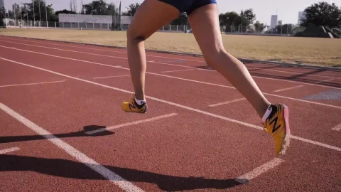 Free Stock Video Runner On A Track In Slow Motion Live Wallpaper - Free Live Wallpaper