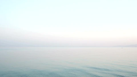 Free Stock Video Running Into A Cold Ocean Live Wallpaper - Free Live Wallpaper