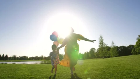 Free Stock Video Running With Balloons Live Wallpaper - Free Live Wallpaper