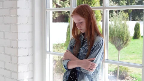 Free Stock Video Sad Girl Looking Down By The Window Live Wallpaper - Free Live Wallpaper