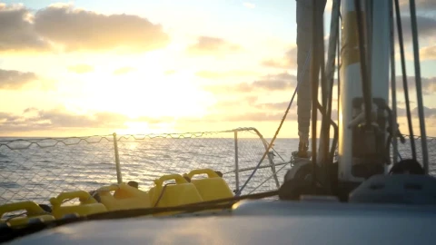 Free Stock Video Sailing In The Ocean At Sunset Live Wallpaper - Free Live Wallpaper