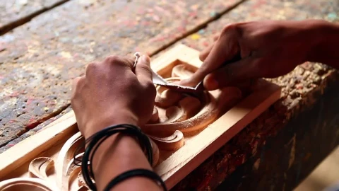 Free Stock Video Sanding Down The Edges Of A Carving Live Wallpaper - Free Live Wallpaper