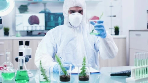 Free Stock Video Scientist Doing Research In Biology Lab With Face Mask Live Wallpaper - Free Live Wallpaper