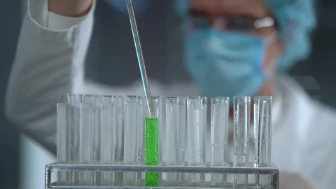 Free Stock Video Scientist Working In The Lab Live Wallpaper - Free Live Wallpaper