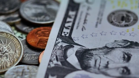 Free Stock Video Scrambled American Coins And Bills Seen Very Close Live Wallpaper - Free Live Wallpaper