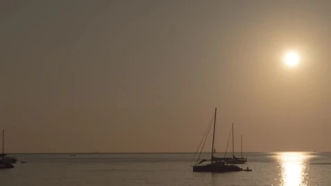 Free Stock Video Sea Horizon With Boats Live Wallpaper - Free Live Wallpaper