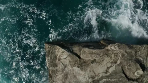 Free Stock Video Sea Waves Breaking On The Stones Top Aerial Live Wallpaper - Free Live Wallpaper