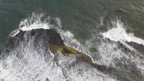 Free Stock Video Sea Waves Hitting With A Coastline Live Wallpaper - Free Live Wallpaper