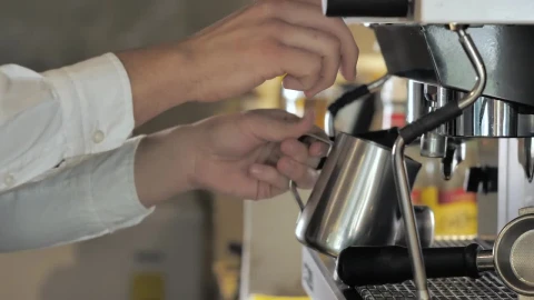 Free Stock Video Serving Coffee In A Cup At A Coffee Shop Live Wallpaper - Free Live Wallpaper