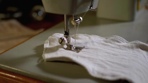 Free Stock Video Sewing Machine Needle Working In Slow Motion Live Wallpaper - Free Live Wallpaper