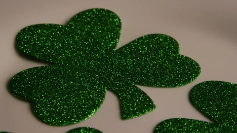 Free Stock Video Shiny St Patricks Day Clovers Live Wallpaper - Free Live Wallpaper