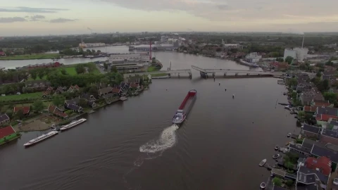 Free Stock Video Ship Heading Through A Swing Bridge Live Wallpaper - Free Live Wallpaper