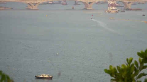 Free Stock Video Ship Traffic And A Bridge Live Wallpaper - Free Live Wallpaper