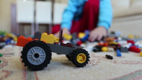 Free Stock Video Shopping Armed Legos By A Child Live Wallpaper - Free Live Wallpaper