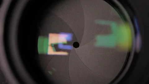 Free Stock Video Shutter Reflecting Colored Figures Live Wallpaper - Free Live Wallpaper