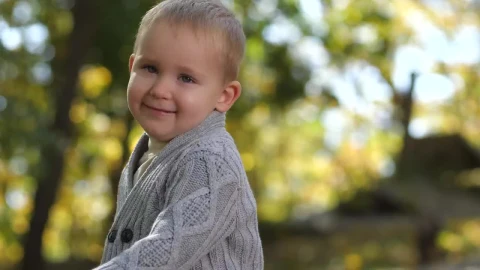 Free Stock Video Shy Boy Looking At Someone Live Wallpaper - Free Live Wallpaper