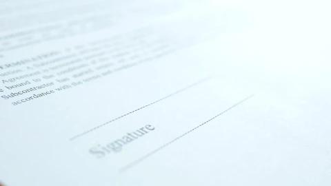 Free Stock Video Signing A Business Contract Close Up Live Wallpaper - Free Live Wallpaper