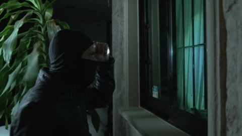 Free Stock Video Silent Thief Leaning Out Of A House Window Live Wallpaper - Free Live Wallpaper