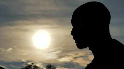 Free Stock Video Silhouette Of Man Drinking Water Live Wallpaper - Free Live Wallpaper