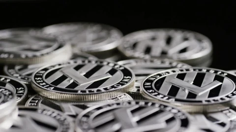 Free Stock Video Silver Lite Coins Stack Rotating Live Wallpaper - Free Live Wallpaper