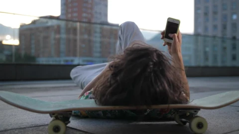 Free Video Stock Skater Laying Down Live Wallpaper - Free Live Wallpaper