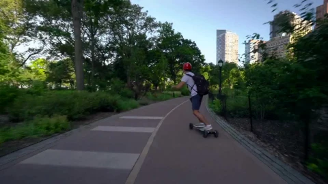 Free Video Stock Skating Through A City Street Live Wallpaper - Free Live Wallpaper