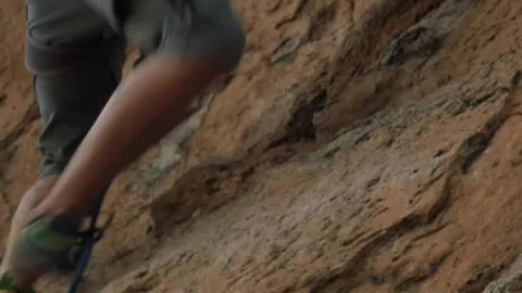 Free Video Stock Skilled And Experienced Mountaineer Climbing A Rocky Mountain Live Wallpaper - Free Live Wallpaper