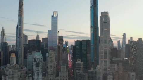 Free Video Stock Skyscrapers And An Avenue Through New York City Live Wallpaper - Free Live Wallpaper