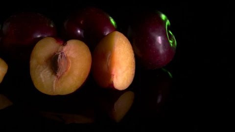 Free Video Stock Slices Of Fresh Plums Live Wallpaper - Free Live Wallpaper