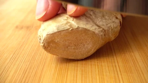 Free Video Stock Slicing Fresh Ginger Live Wallpaper - Free Live Wallpaper