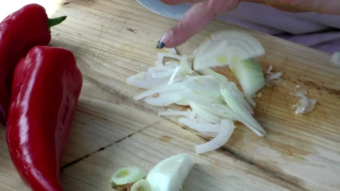 Free Video Stock Slicing Vegetables On A Wooden Board Live Wallpaper - Free Live Wallpaper