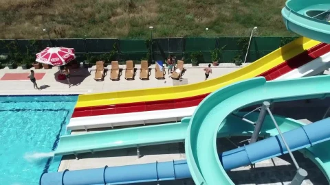 Free Video Stock Slides At A Waterpark Live Wallpaper - Free Live Wallpaper