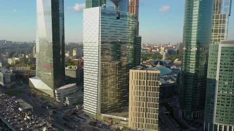 Free Video Stock Slow Moving Highway Below Skyscrapers Live Wallpaper - Free Live Wallpaper