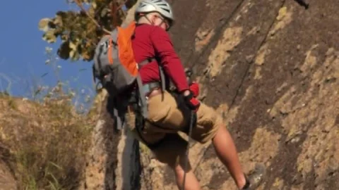 Free Video Stock Slowly Descending A Rocky Mountain Live Wallpaper - Free Live Wallpaper