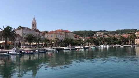 Free Video Stock Small Boats At The Waterfront Live Wallpaper - Free Live Wallpaper