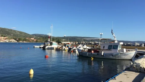 Free Video Stock Small Boats In A Village Harbor Live Wallpaper - Free Live Wallpaper