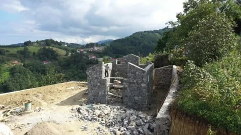 Free Video Stock Small House Being Built Live Wallpaper - Free Live Wallpaper