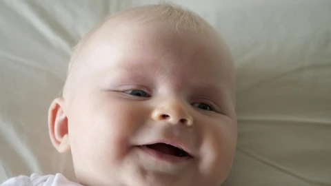 Free Video Stock Smiling Baby Portrait Live Wallpaper - Free Live Wallpaper