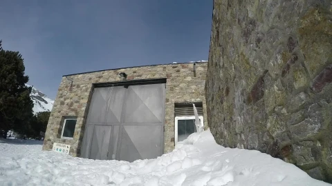 Free Video Stock Snowboarder Jumping From The Roof On The Snow Live Wallpaper - Free Live Wallpaper