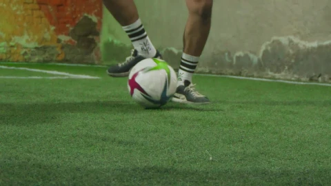 Free Video Stock Soccer Team Crossing The Ball On A Court In The Live Wallpaper - Free Live Wallpaper