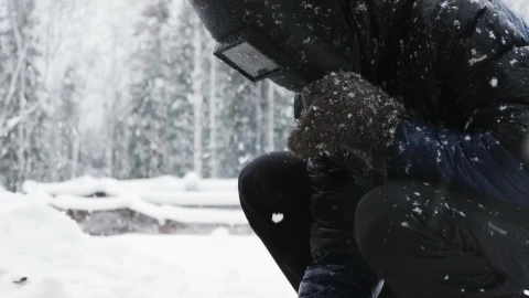 Free Video Stock Soldering Metal Parts Outdoors In The Winter Live Wallpaper - Free Live Wallpaper