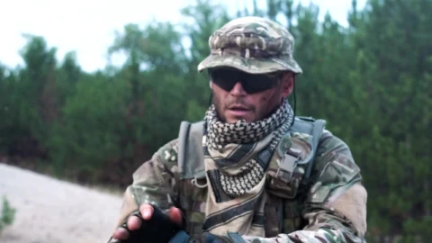 Free Video Stock Soldier Outdoors Shooting The Gun Live Wallpaper - Free Live Wallpaper