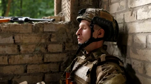 Free Video Stock Soldier Taking Off Their Helmet Live Wallpaper - Free Live Wallpaper