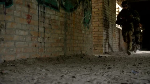 Free Video Stock Soldiers Running Live Wallpaper - Free Live Wallpaper